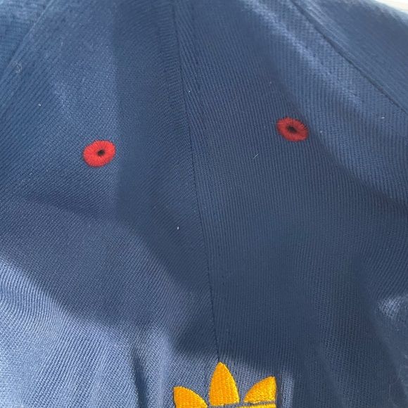 Cleveland Cavaliers Adidas Blue Fitted Cap with Yellow embroidered Logo - Picture 6 of 9